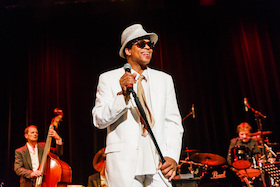 Willie Kimbrough singt Elvis Presley