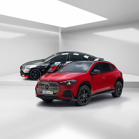 Brandneue Innovationen - Der neue Mercedes-Benz GLA & der neue Mercedes-AMG CLA 45 4MATIC+ als Original-Rekordfahrzeug