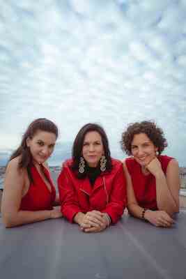 The Schick Sisters - LIEBE - LOVE - L'AMOUR