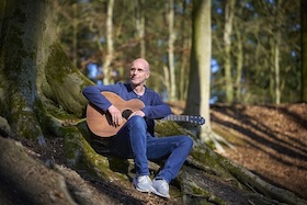 KulturBad Meinberg Fantastische Gitarren Musik mit Jens Kommnik