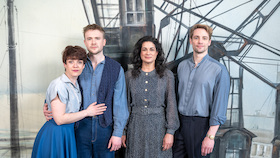 Blootsbröder - Das Musical - mit Platt-Vorspiel um 18.45 Uhr