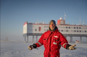 70 Wochen Antarktis - Überwinterung im ewigen Eis - Vortrag von Michael Trautmann – Antarktis-Überwinterer und Fotograf des SPIEGEL-Bestsellers Polarschimmer