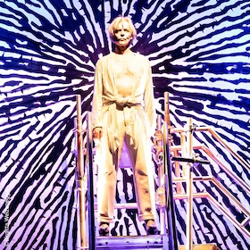 David Bowie Asteroid 342843 - Eine Hommage an die Legende des Glam-Rock