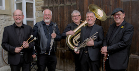 Butterbrezel-Jazz im Schlosshof mit Retro Jazz Band