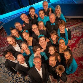 Jazzchor Freiburg meets Joo Kraus - Vocal Surf & Jazz Infusion