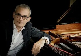 Markus Becker Solo