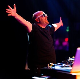 Scheuer Rave - mit DJ Stargate
