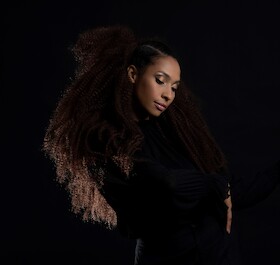 Tokunbo - TOKUNBO – Die Königin der leisen Töne stellt ihr neues Album im Pavillon vor