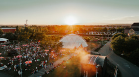 Vitra Campus Summer Night (DE / EN / FR)